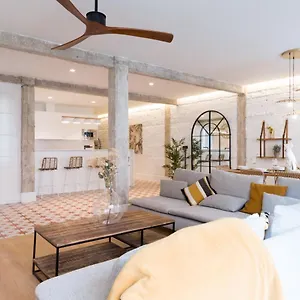 Amplio Y Moderno Con Tarima Refrescante By Staynnapartments Apartamento Bilbao